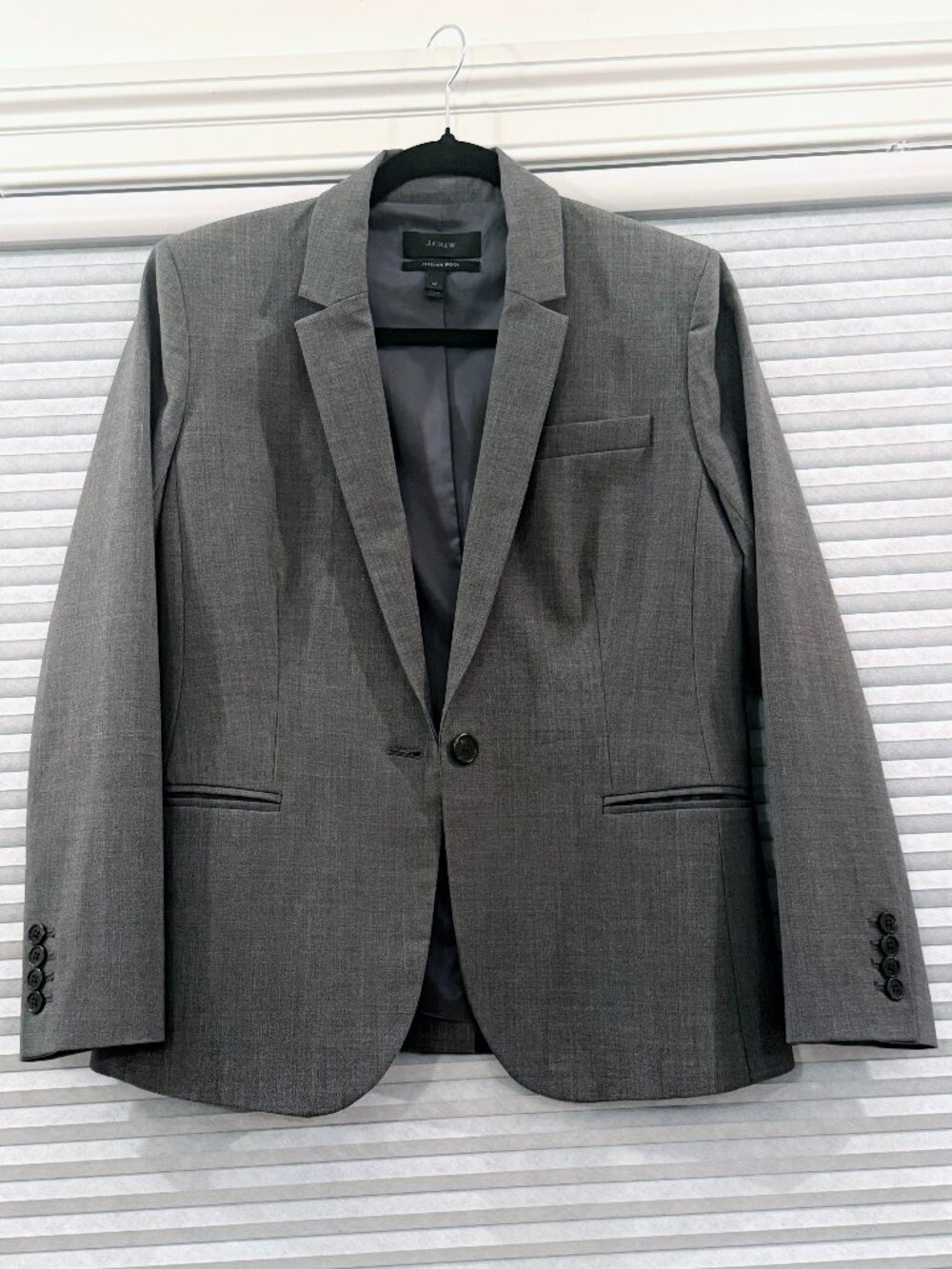 Classic J.Crew tailored blazer in gray Italian wool bi-stretch fabric, size 12.